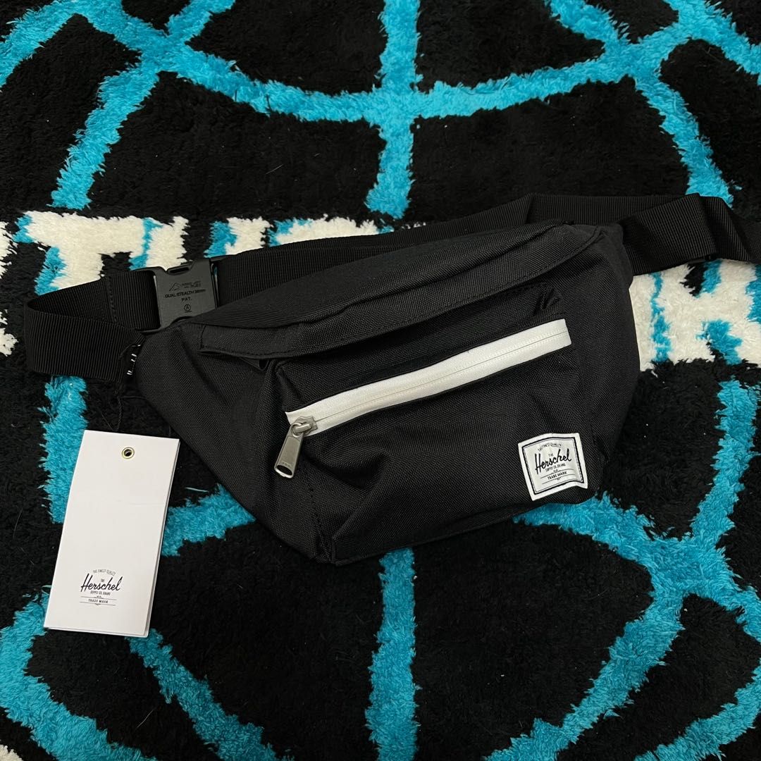Herschel waist bag, Men's Fashion, Bags, Belt bags, Clutches and