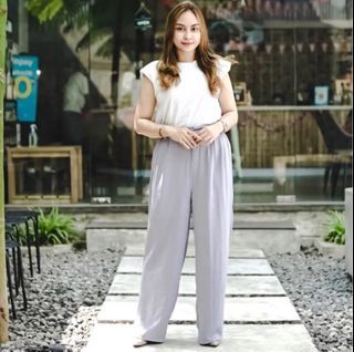 Heyoutfit.id Grey Loose Trousers