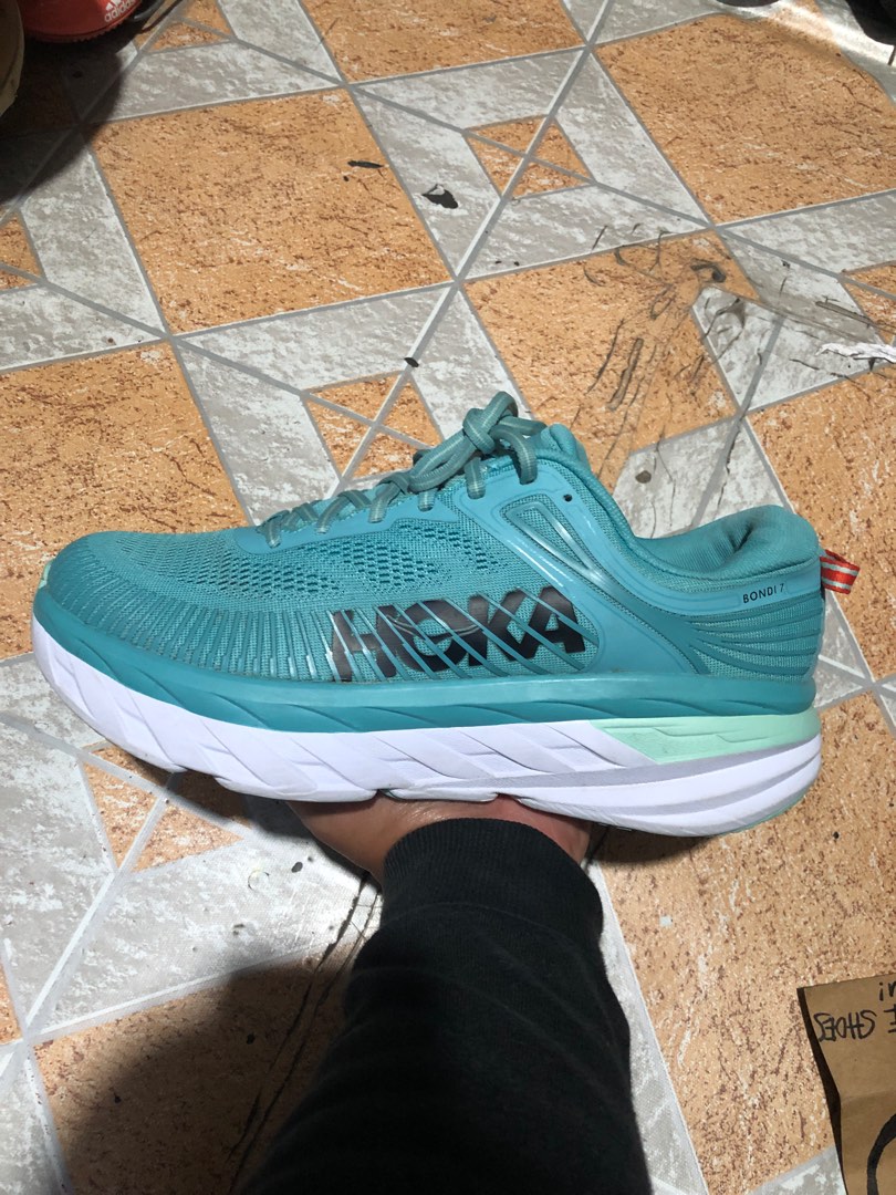 Hoka One One Bondi 7 Road Running Shoes(44 Eur), Men's Fashion
