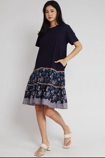 (Category: ) located in . Submitted by wardrobestreet09 (Listing ID 1210360798, Image 1). Description: .