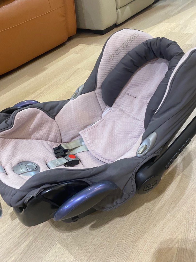 Free Infant Car seat, Babies & Kids, Going Out, Car Seats on Carousell