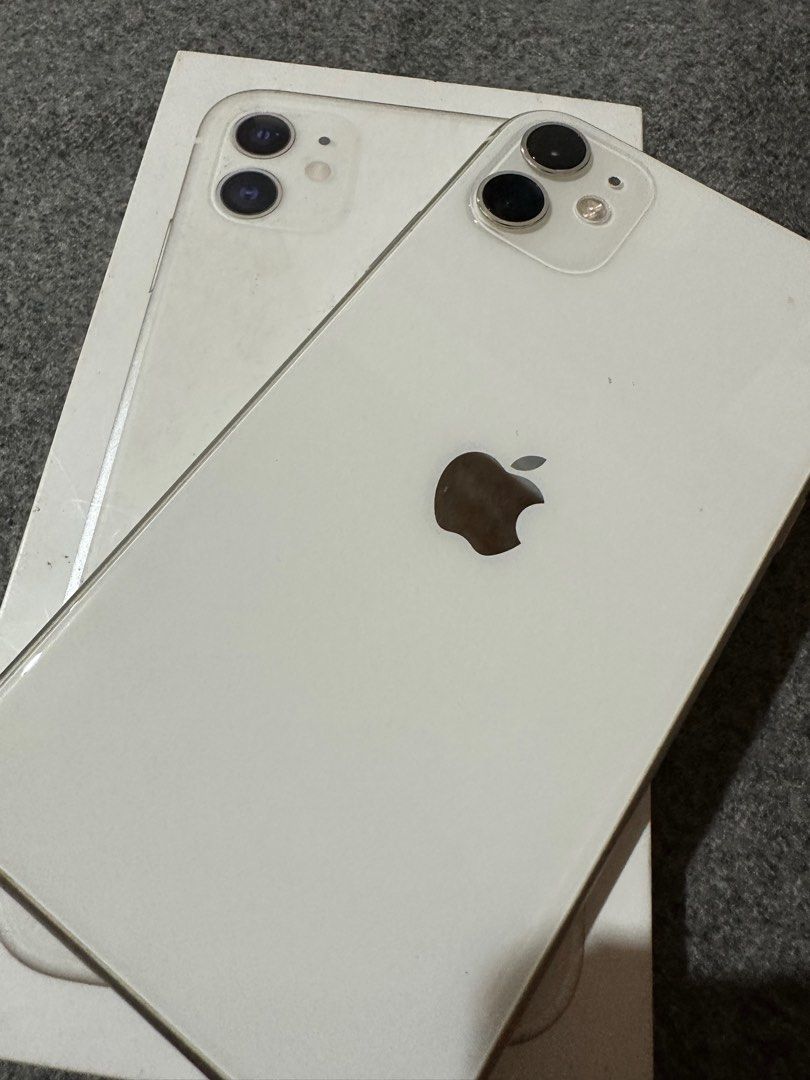 IPHONE 11 128 GB FOR SALE (Category: iPhone 11 Series) located in Mandaluyong City. Submitted by jmhsms (Listing ID 1210239912, Image 2). Description: WTS LFB IPHONE 11 - 128GB - 86% Battery Health - Lady Owned - No dents - Bought from Megamall - Bought July 2021 RFS: Upgrade Negotiable 😊 .