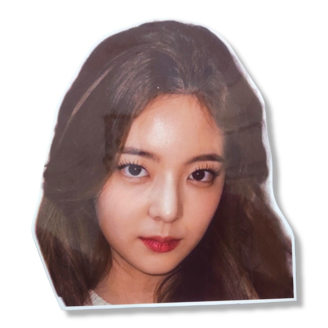 ITZY Bubble head [Unofficial], Hobbies & Toys, Memorabilia