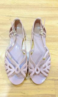 (Category: ) located in . Submitted by leqshoppers (Listing ID 1210245890, Image 1). Description: .