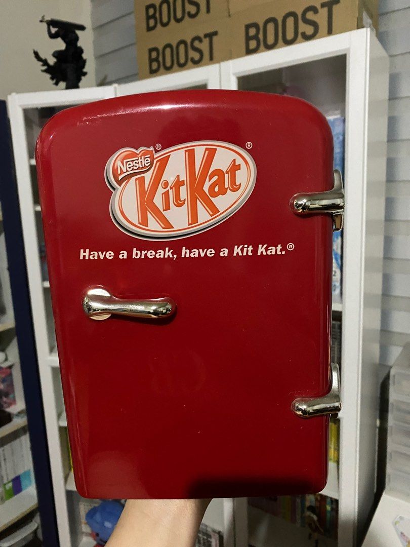 KitKat Mini Cooler, TV & Home Appliances, Kitchen Appliances