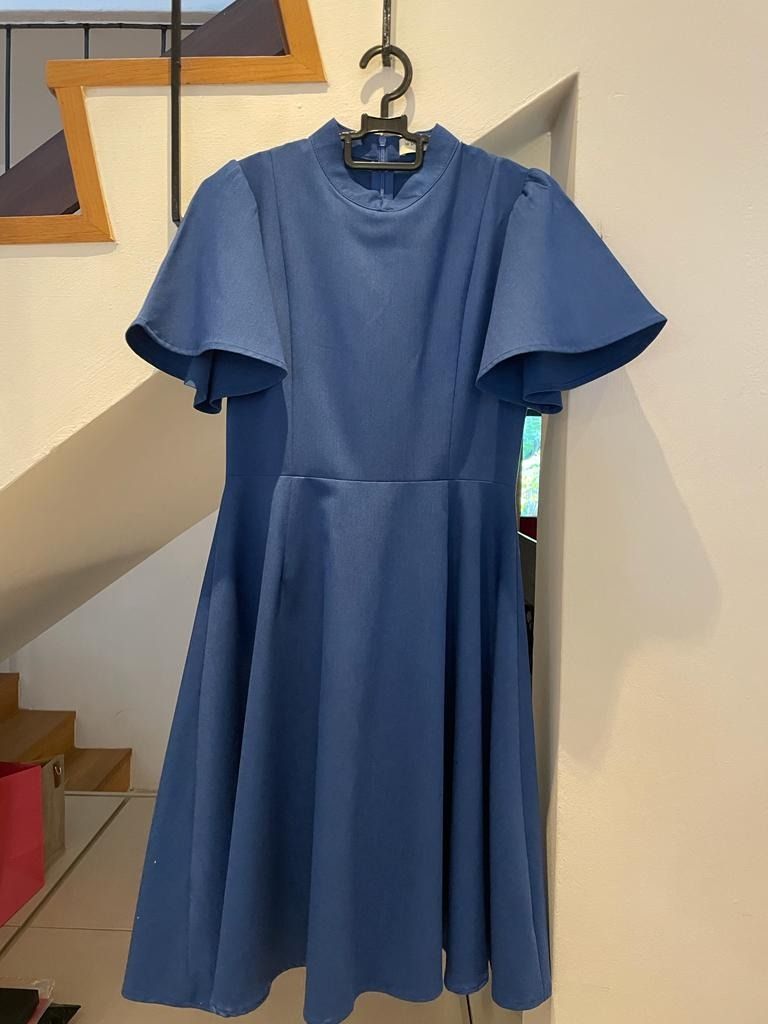 Le Petit Society Flutter Sleeves Dress in Cobalt Blue (size S