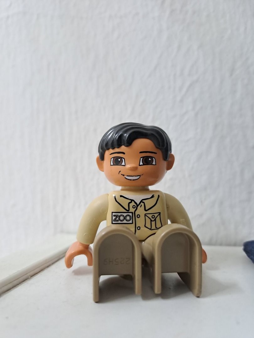 Duplo best sale baby figure