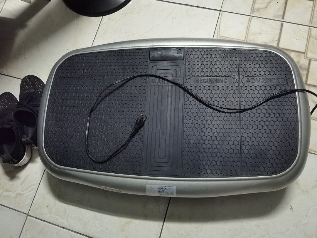 Lifefit Vibration board (Category: Rehabilitative Devices) located in Guagua. Submitted by goodbuysathome (Listing ID 1210339059, Image 1). Description: Original Lifefit vibration plate from Japan 110v Heavy duty and powerful vibration plate,mabigat po xa..