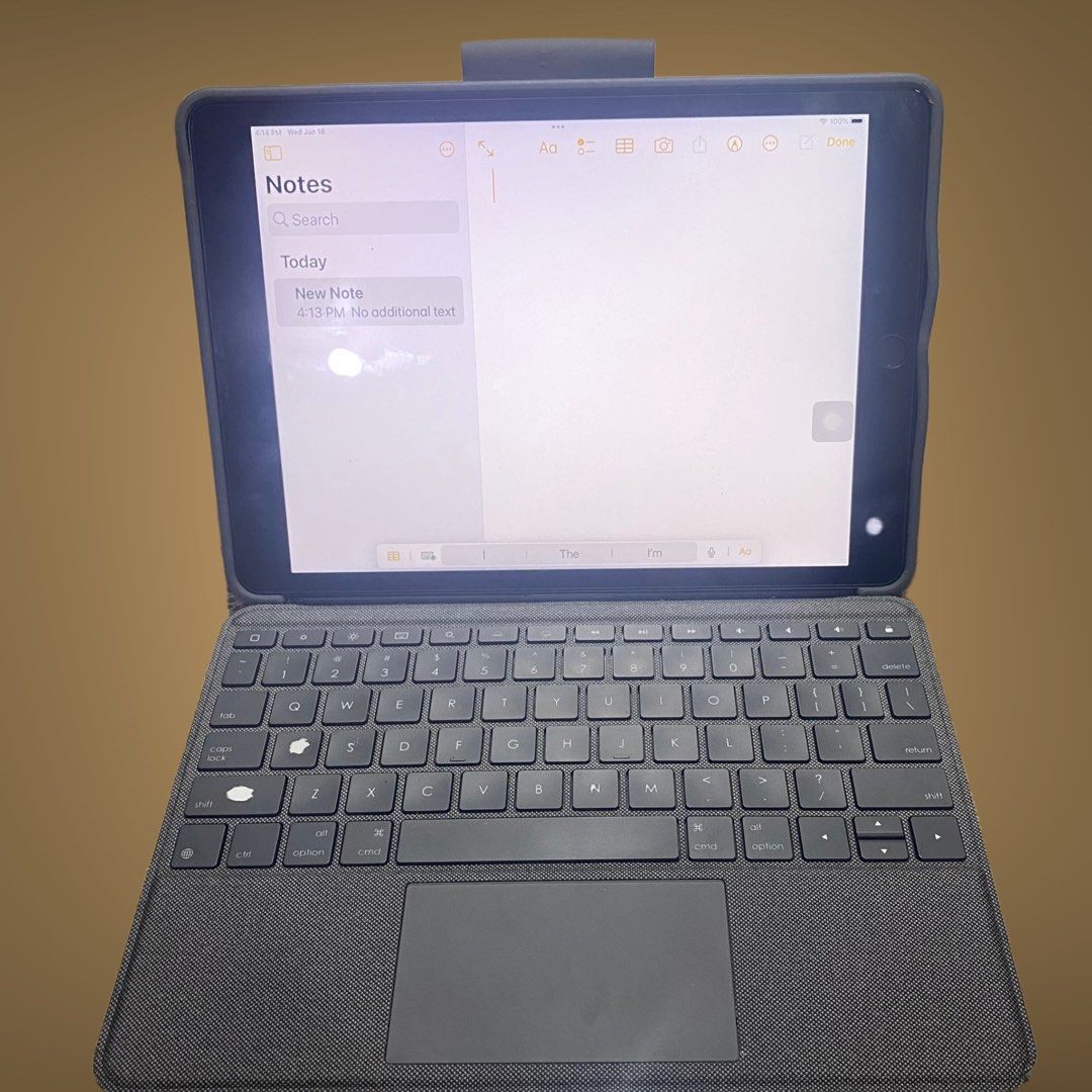 [LAST PRICE] Logitech Folio Combo Touch keyboard ipad 7th, 8th, & 9th