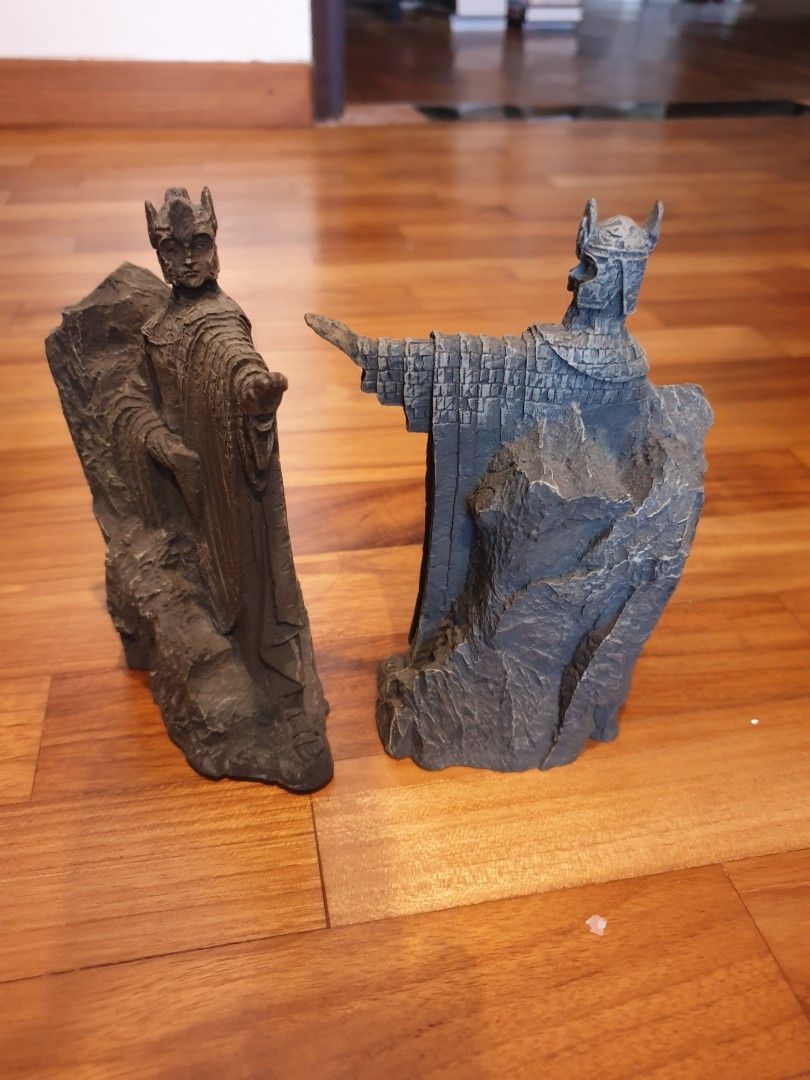 Lord of the Rings The Argonath statues, Hobbies & Toys, Memorabilia