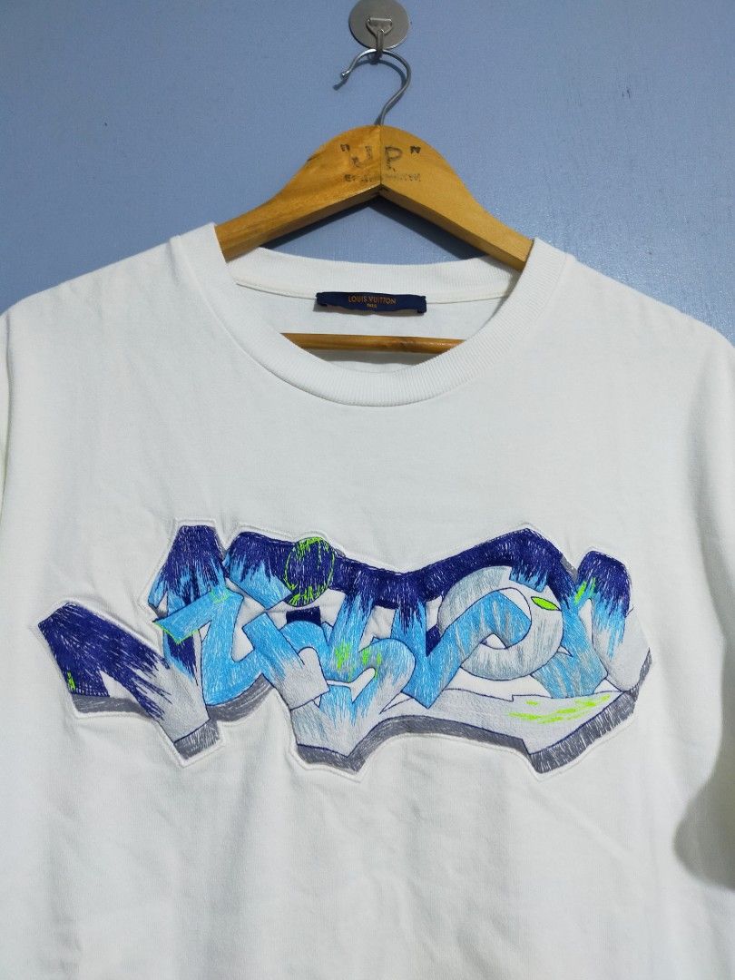 LOUIS VUITTON 3D GRAFFITI EMBROIDERED TEE, Men's Fashion, Tops & Sets,  Tshirts & Polo Shirts on Carousell
