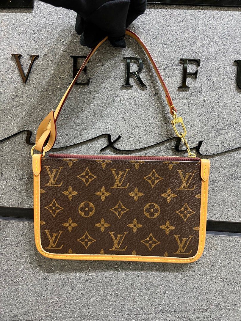 Louis Vuitton Carryall PM Monogram Canvas Shoulder Bag