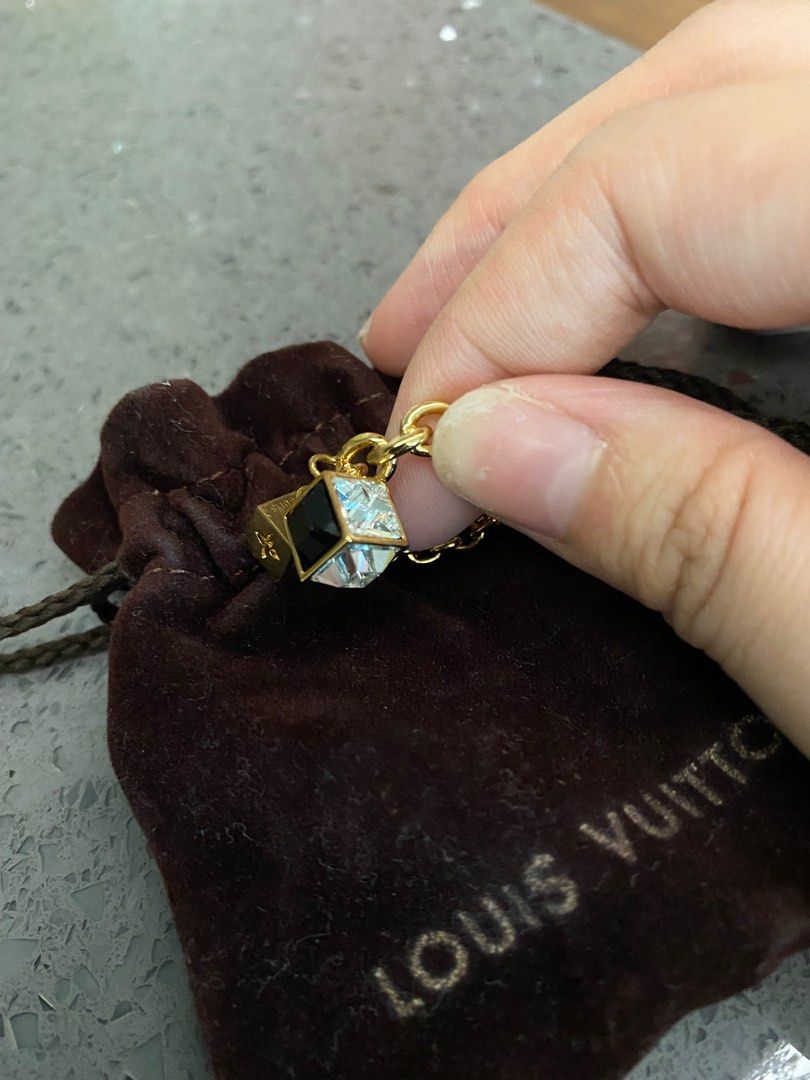 Louis Vuitton Gamble Ring NM Grey S, Luxury, Accessories on Carousell