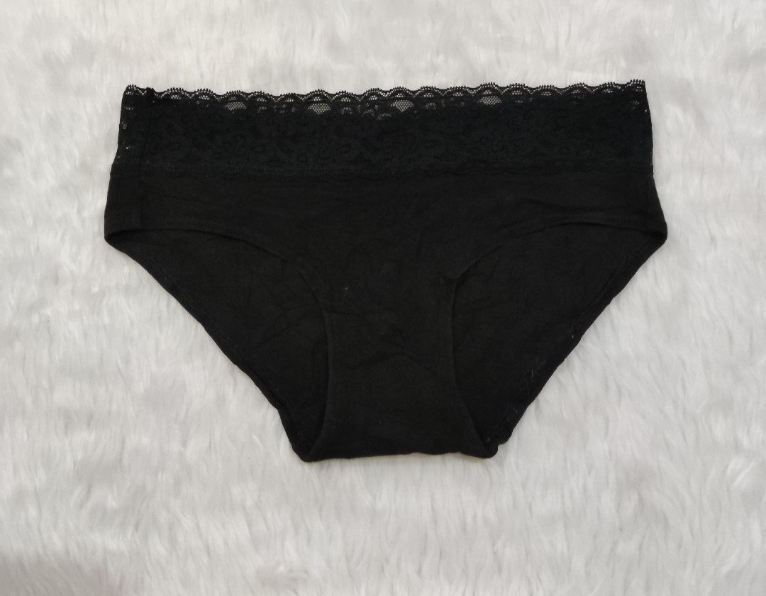 Love by gap underwear small, Women's Fashion, Activewear on Carousell