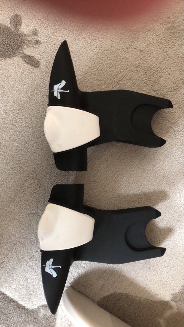 Maxi cosi adapter for Bugaboo Bee, Babies & Kids, Going Out, Car Seats