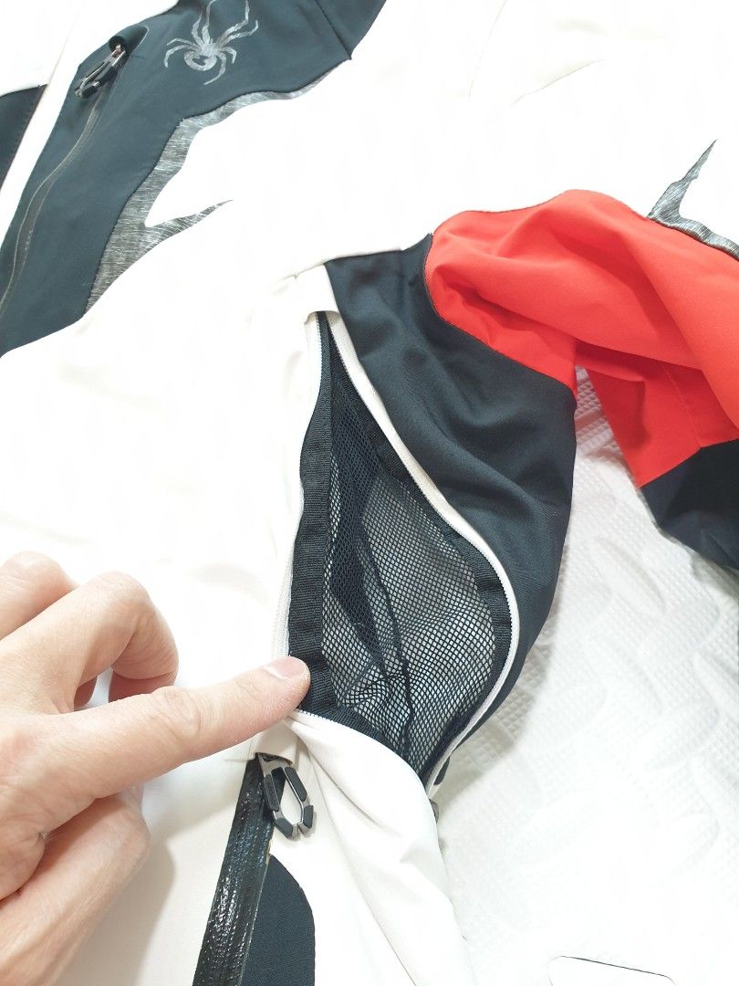 Men's Spyder Ski Jacket Size S, Men's Fashion, Coats, Jackets and