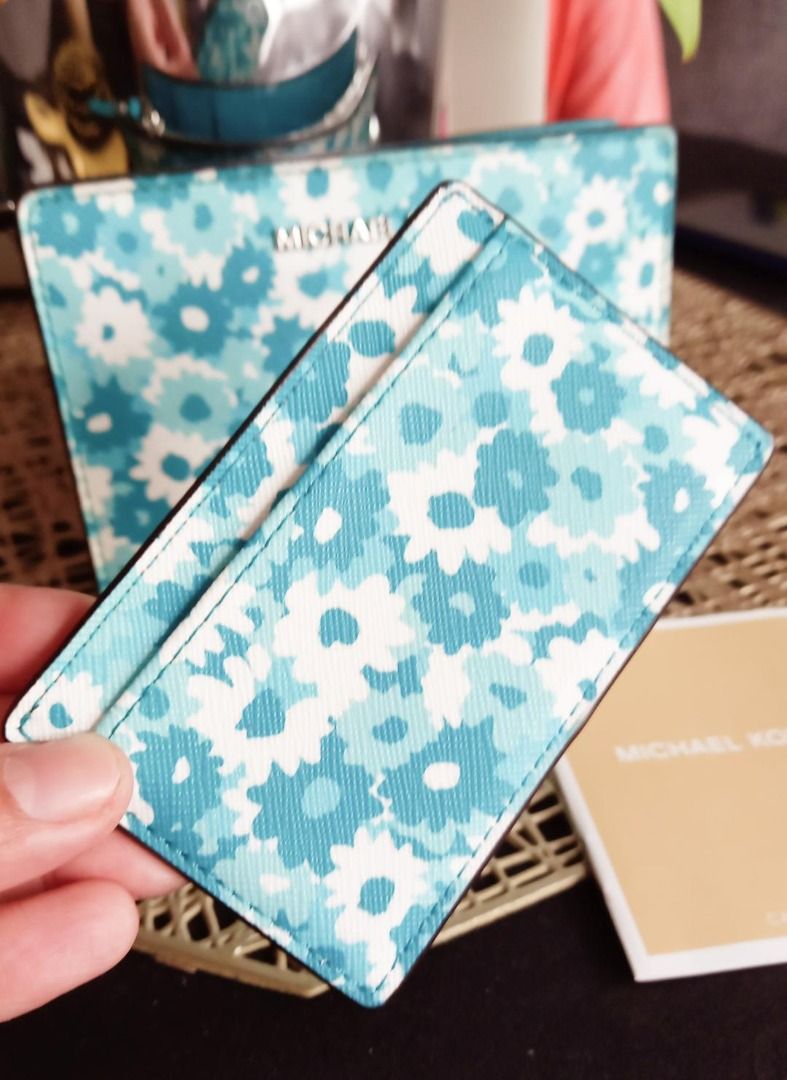 REPRICED Michael Kors Jetset Medium Blue Floral Wallet Barang