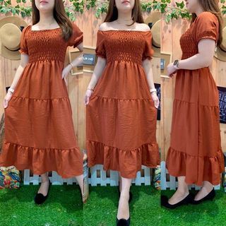 Mididress crinkled coklat bata