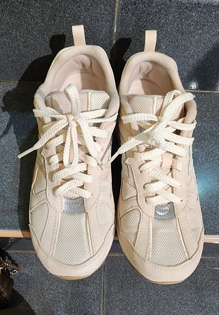 New balance cheerleading shoes on sale