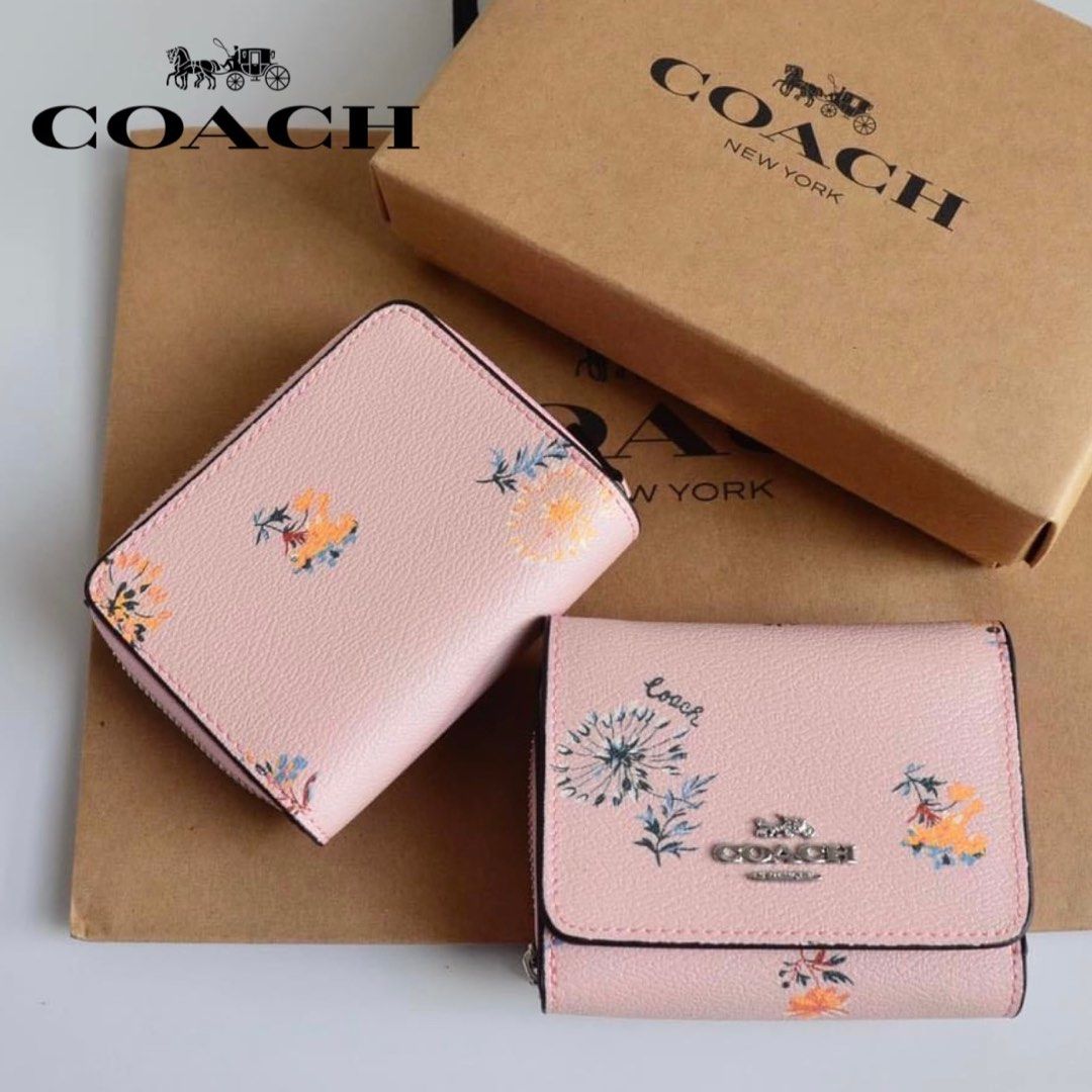 Coach dandelion wristlet hot sale