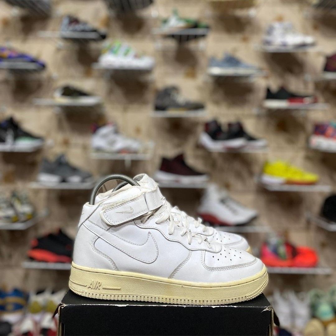 Nike Air Force mid 07 Triple White, Fesyen Pria, Sepatu