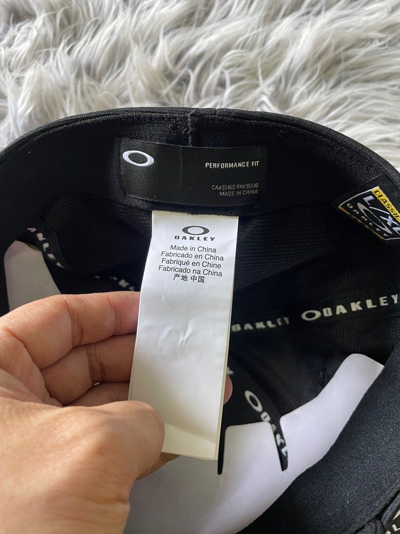 Oakley made store in china original
