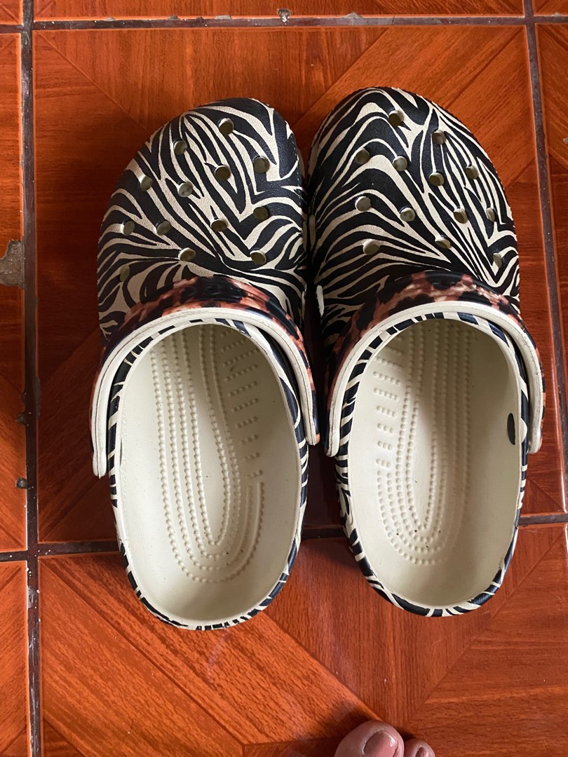 Original Crocs animal print, Women's Fashion, Footwear, Slippers and ...