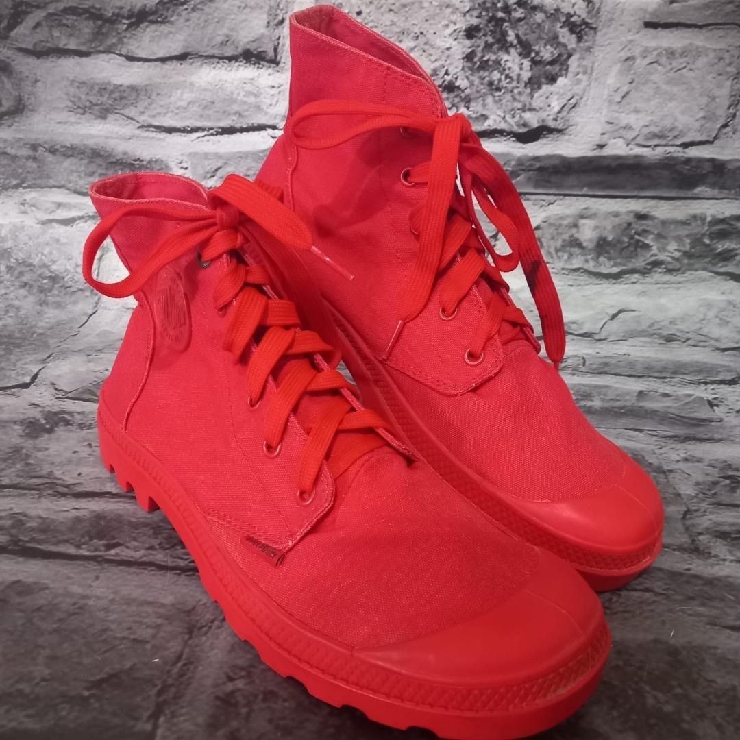Palladium monochrome red new arrivals