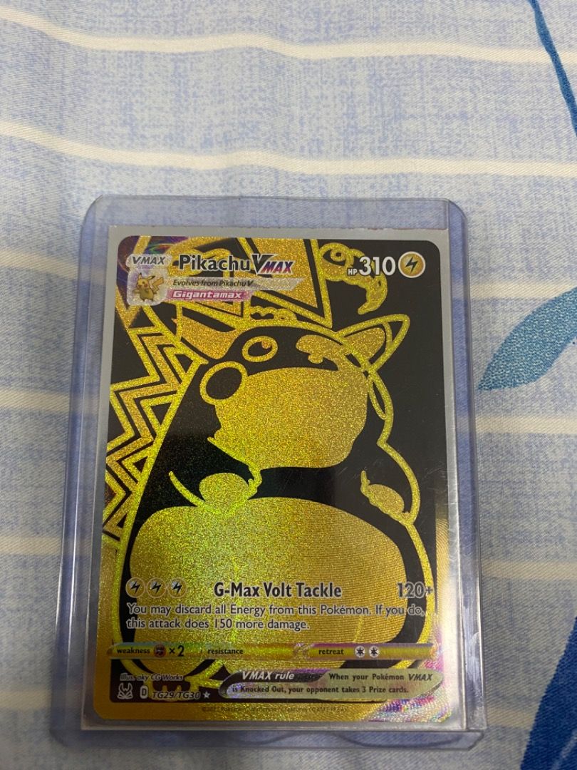 Pikachu V Max, Hobbies & Toys, Memorabilia & Collectibles, Vintage ...
