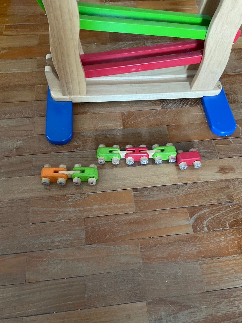 Wooden zig 2025 zag car track