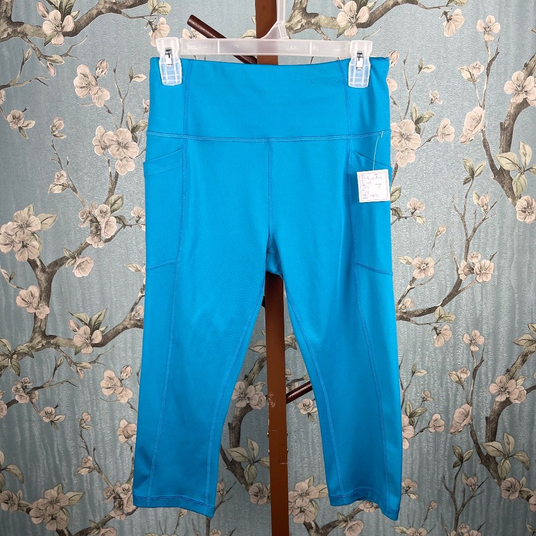 Avia capri workout pants deals