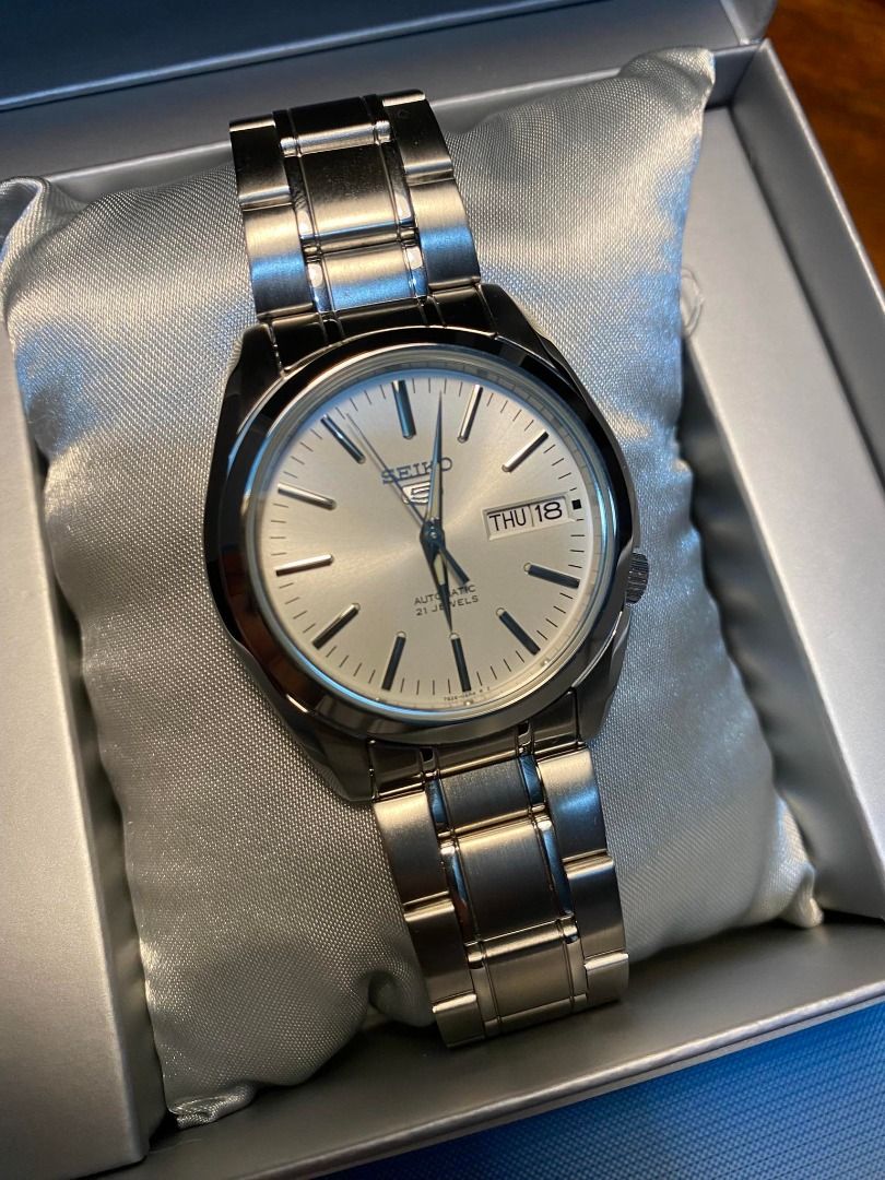 SEIKO 5 SNKL41 Luxury Watches on Carousell