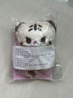 (Category: ) located in . Submitted by yeowang_ (Listing ID 1210329751, Image 1). Description: .