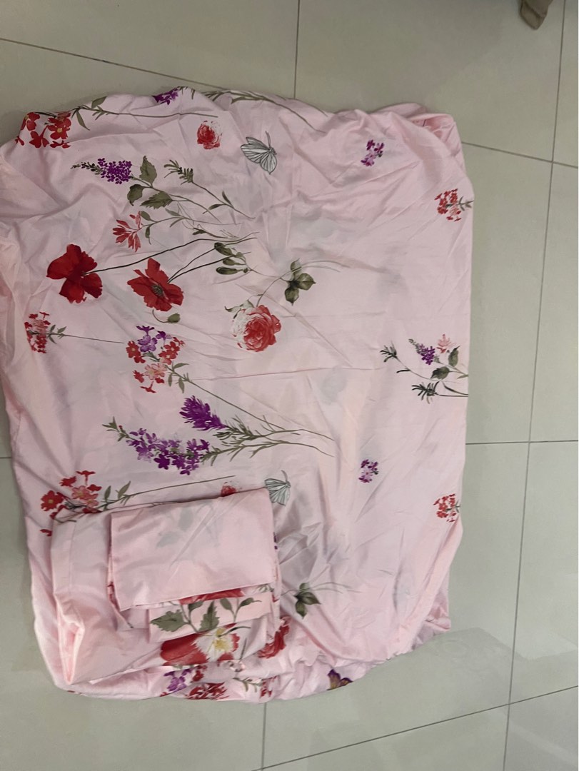 Single bedsheets set (pillow and bolster case), Furniture & Home Living