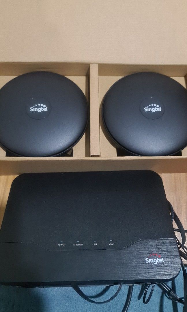Singtel router and mesh, Computers & Tech, Parts & Accessories ...