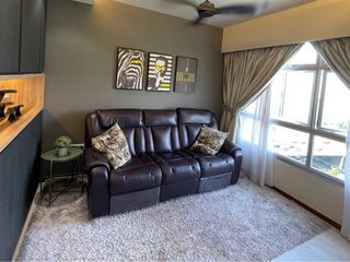 (Category: ) located in . Submitted by luxecravings (Listing ID 1210294921, Image 1). Description: .