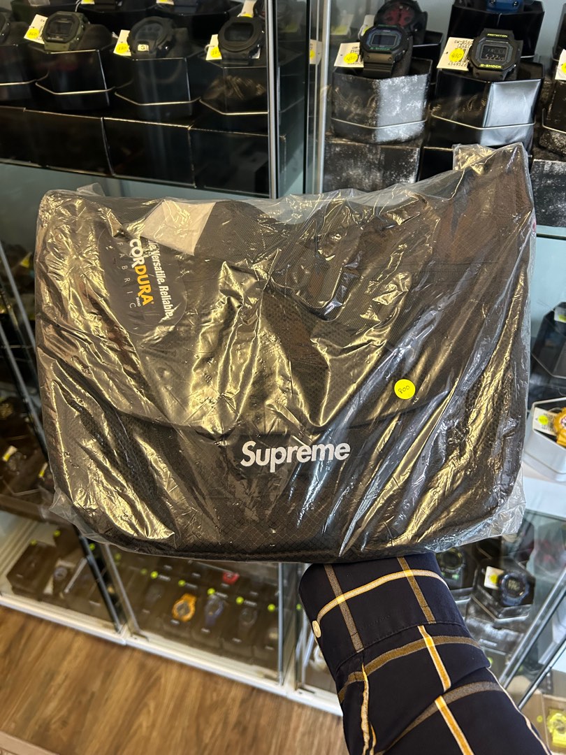 Supreme Messenger Bag SS22 Black, Luxury, Bags & Wallets on Carousell
