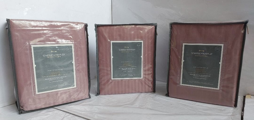 Threshold Signature Bedsheet Set 6Piece Damask Mauve Stripe Full Queen