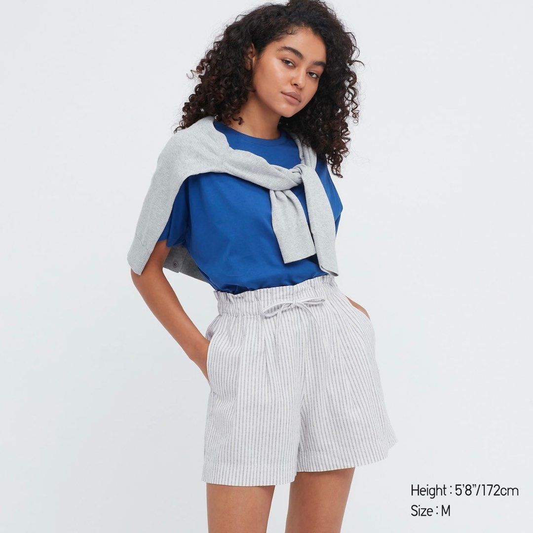 White top pinstripe shorts