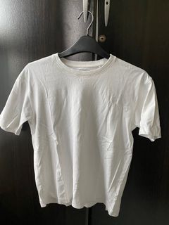 Uniqlo Plain White Shirt