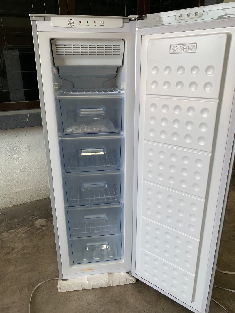VERTICAL FREEZER NON FROST 200L 1518L17587, TV & Home Appliances