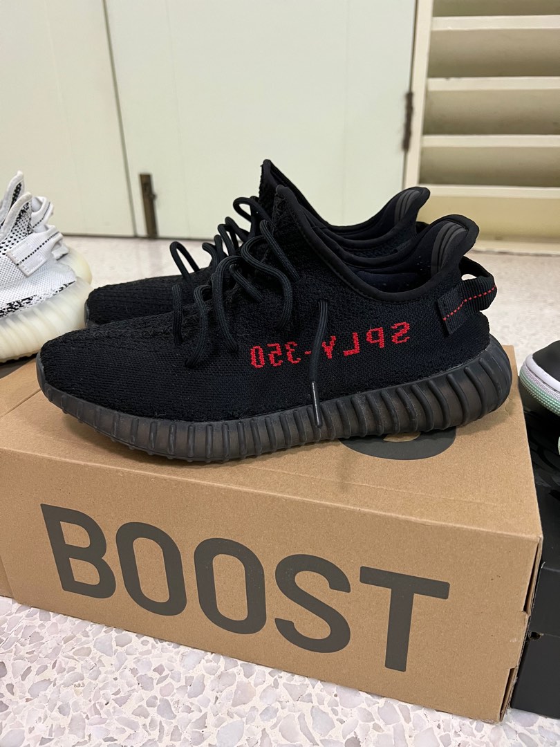 Yeezy 350 V2 Black Red (BRED), Men's Fashion, Footwear, Sneakers on  Carousell