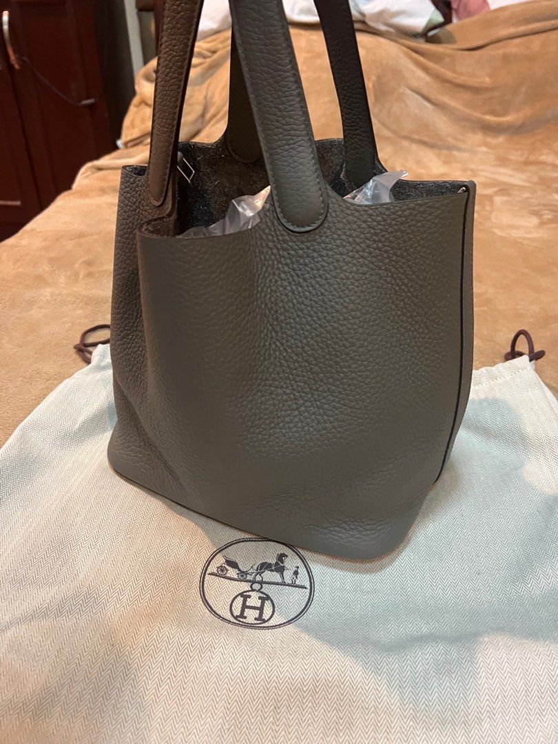 2023 Hermes Picotin (Category: Luxury Bags & Wallets) located in Manila. Submitted by nix1203 (Listing ID 1210460738, Image 1). Description: For sale Hermes Picotin 22 2023 release .