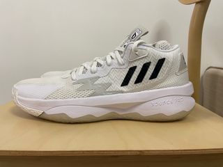 *US10* Adidas Dame 8