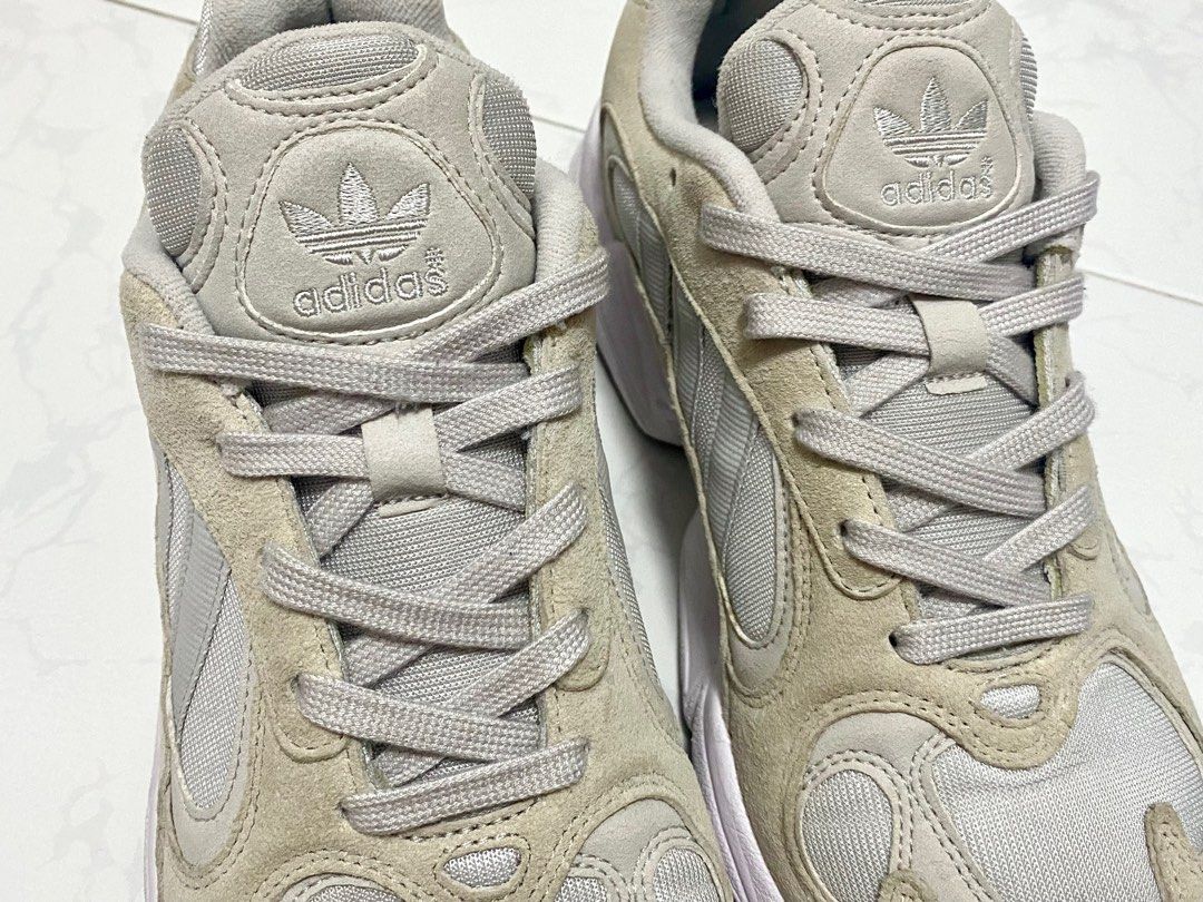 Adidas yung shop 1 grey one