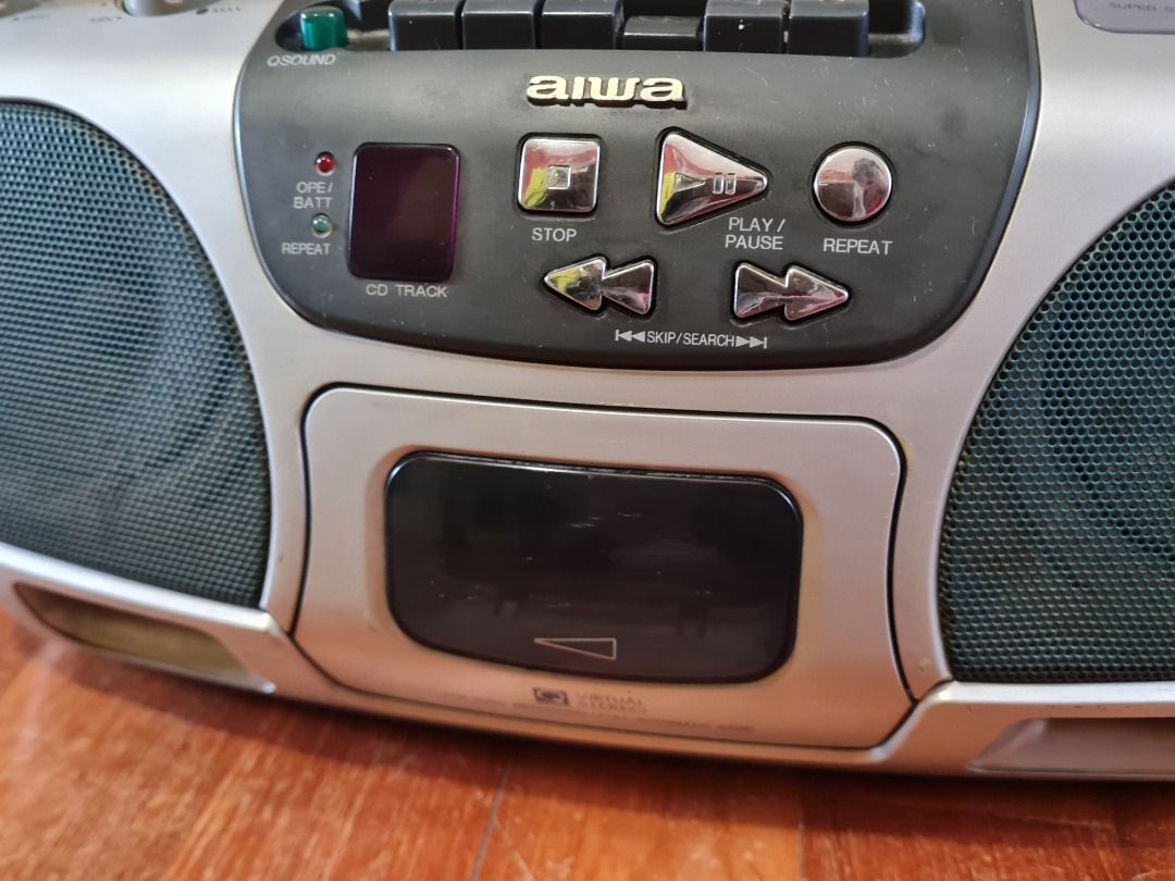 Aiwa Boombox Radio CD Cassette Player Vintage, Hobbies & Toys