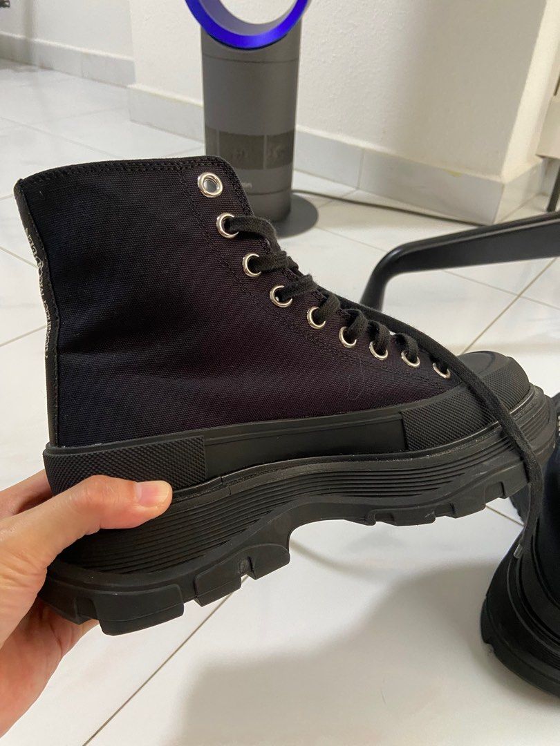 Alexander mcqueen boot store