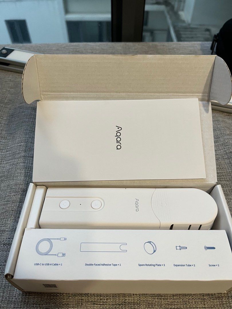 Aqara E1 roller shade driver, Furniture & Home Living, Home Improvement & Organisation, Home