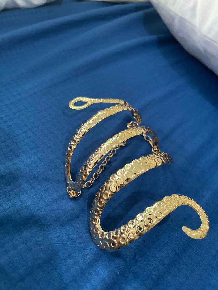 arm accessories, Women's Fashion, Watches & Accessories, Other