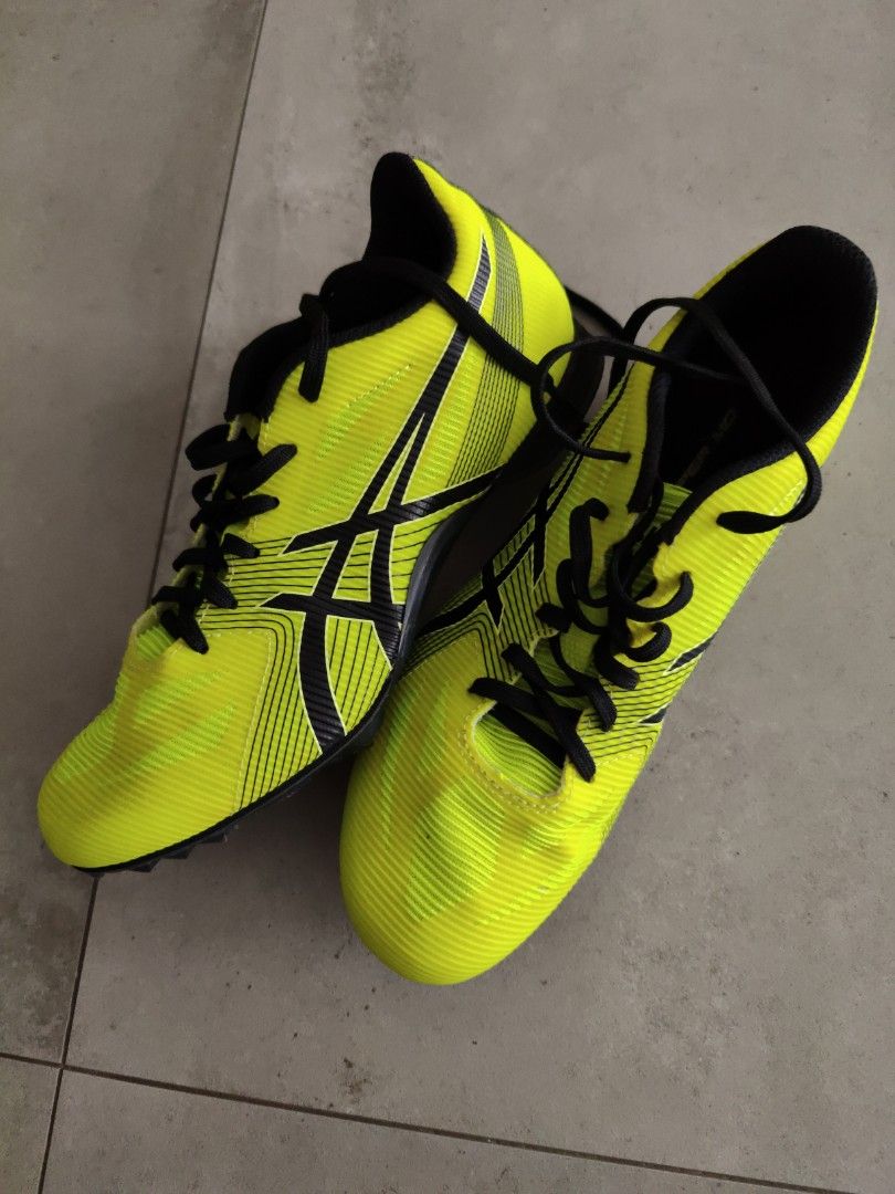 asics spike shoes price